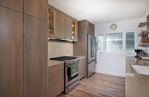 Coronado Condo | Elegant 3 bedroom/2.5 bath condo 1 blk from Hotel del Coronado