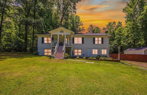Spotsylvania House | Elegant 3-Bedroom 2 bathroom Retreat in Spotsylvania
