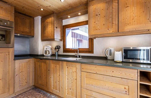 Le Cret Apartment | Elegant 4-room apartment with wifi, 5 min from Val-d'Isère center