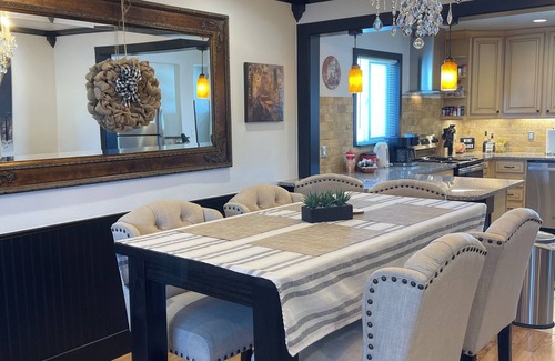 Berkley House | Elegant 4bed2bth Great Denver Location! 5 mins to all highways Awesome reviews!