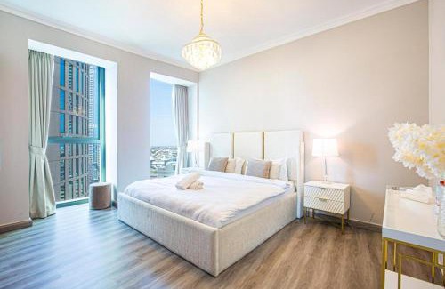 Downtown Dubai Apartment | Elegant 4BR High-Rise Overlooking Burj Khalifa & Fountains