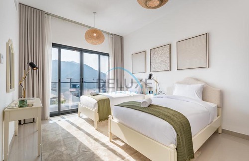 Sharm Apartment | Elegant 4BR Villa with Assistant Room in Al Dana Island, Sharm, Fujairah by Deluxe Holiday Homes