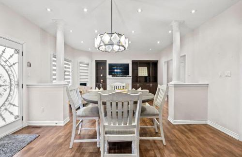 Hurontario House | Elegant 5-Bedroom Family Home Patio & Fireplace