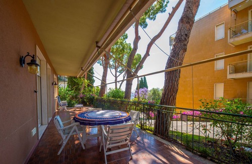 Sanremo Apartment | Elegant and spacious apartment with a view in San Remo