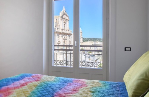 Ispica Apartment | Elegant apartment in historic building in Ispica.