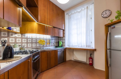 Duomo Apartment | Elegant Apartment with Duomo View Residenza Covoni
