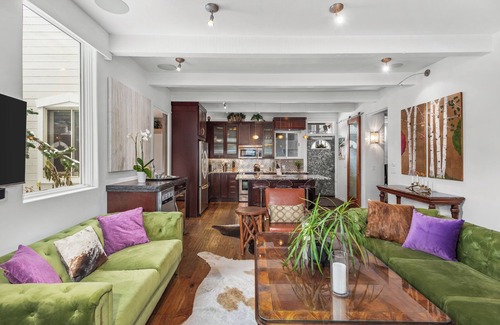 Downtown Condo | Elegant Corner Unit w/Mtn Views; Walk to Town; Wood Burning Fireplace; Pool