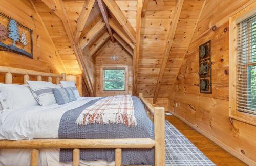 Gatlinburg - Pigeon Forge House | Elegant & Cozy Cabin Near Pigeon Forge