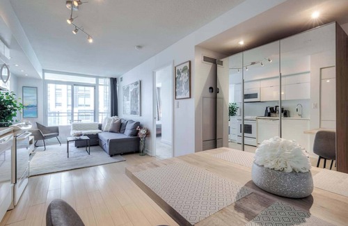 CityPlace Apartment | Elegant Downtown Apartments