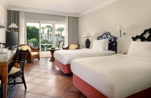 Sharm El Sheikh Resort | Elegant Escape with Multiple Pools, Spa, Swim-Up Bars & Beach Access