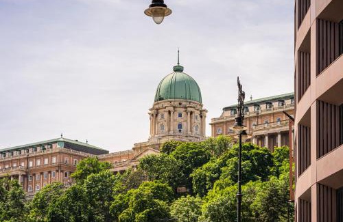 Budavar Apartment | Elegant Escape by Buda Castle for Pleasure Seekers
