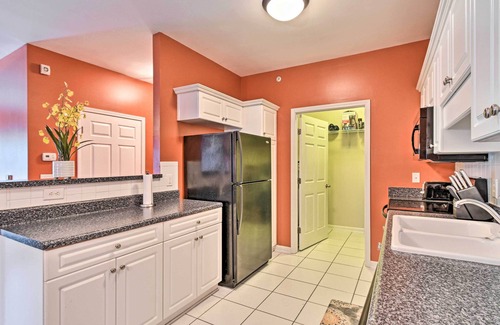 Westover Condo | Elegant Fayetteville Condo: 8 Mi to Downtown!
