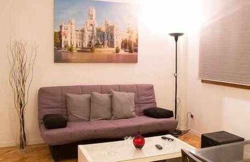 Palacio Apartment | Elegant Floor To Discover Madrid.