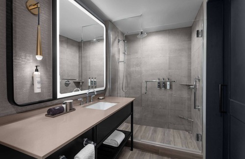 Music Row Hotel | Elegant Glamour In The Heart of Nashville’s Iconic Midtown | Two Queen Beds. Rooftop Pool