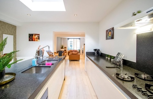 Nieuwpoort House | Elegant Holiday Home in Nieuwpoort near Beach