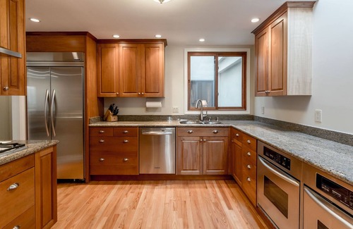 Pacific Heights Condo | Elegant Home in Pacific Heights - Renovated with Classic Charms