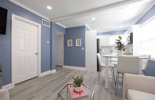 Southwest Apartment | Elegant Home in Antique Row