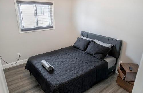 Wayne County House | Elegant Home Mins from DTW