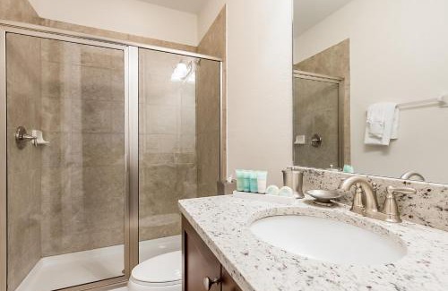 West Kissimmee House | Elegant Home Near Disney With Private Pool And Waterpark & Resort Access At Encore Resorts Reunion - 391Fl