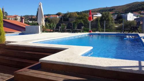 A Lama House | Elegant House in Pontevedra + Private Pool