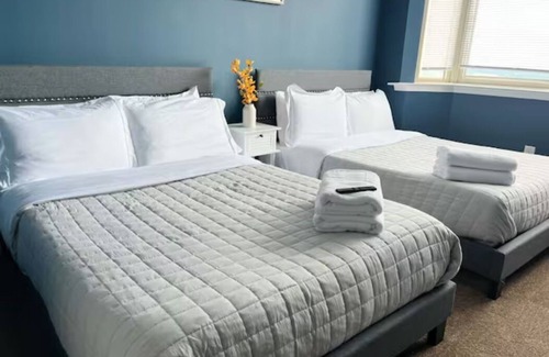 Ballston Apartment | Elegant King Suite Metro DC