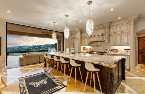 Hidden Valley House | Elegant La Jolla Villa - Ocean Views & Pool