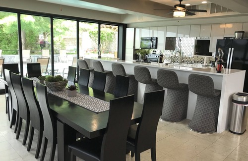 Lake Ozark House | Elegant Lakeside Executive Estate Home-Sleeps 20, Pool! Open Labor Day Weekend!