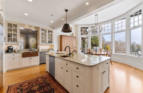 Banner Elk House | Elegant Mountain Home with Views