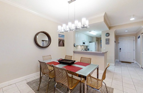 Amelia City Condo | Elegant, oceanfront condo with balcony, washer/dryer & on-site pool