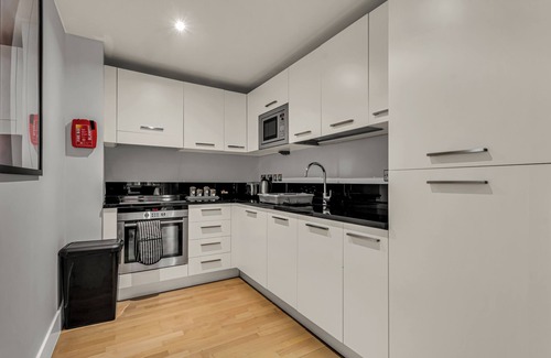Queenhithe Apartment | Elegant One Bedroom Apartment near St. Paul's Blackfriars