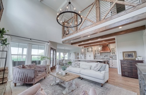Rexburg Other | Elegant Oxbow Farmhouse - Sleeps 20