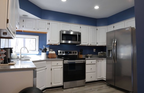 Ocean Pines House | Elegant Pet Friendly TreeTop Retreat w/decks; Close to OC beaches and pools