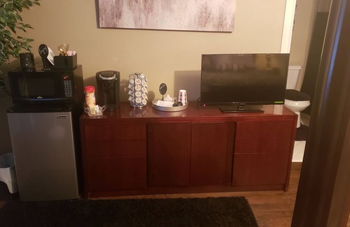 Memorial Northwest Apartment | Elegant Private 1BR Suite in Quiet Upscale Neighborhood