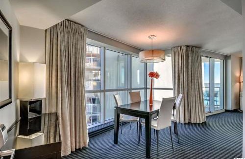 Downtown Myrtle Beach Apartment | Elegant retreat w beach access & hot tub