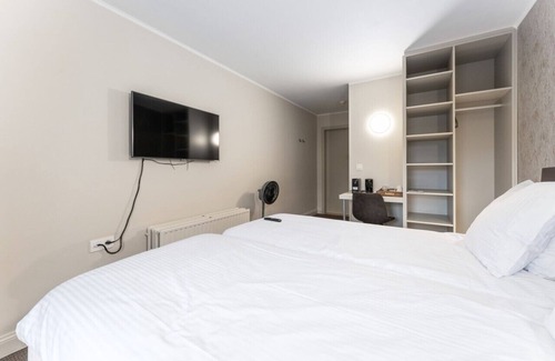 Historical Center Bruges Hotel | Elegant Room in Bruges' Heart