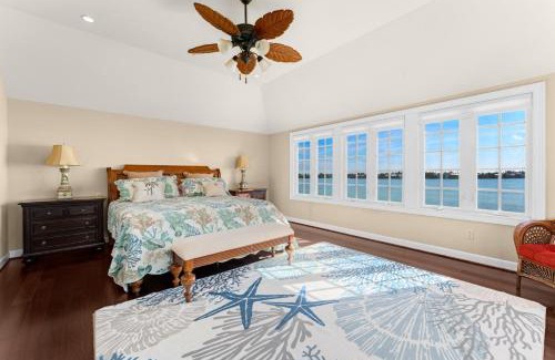 New Town Apartment | Elegant Seafront Villa