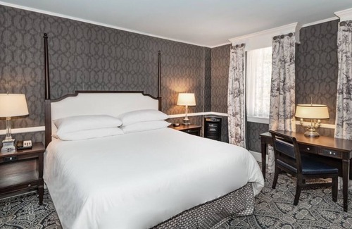 Historic District Hotel | Elegant Stay Perfect for Romantic Getaway, Just Steps from Waterfront