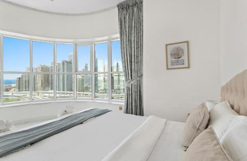 Jumeirah Lake Towers Apartment | Elegant Studio with a View