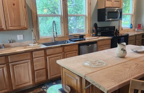Kalispell House | Elegant Victorian in Kalispell. Near Downtown on Beautiful tree lined East side.