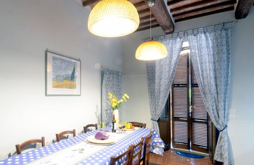 Panicale Villa | ELEGANT VILLA X 6/8 IN THE HEART OF PANICALE. 1 step from bars and restaurants!