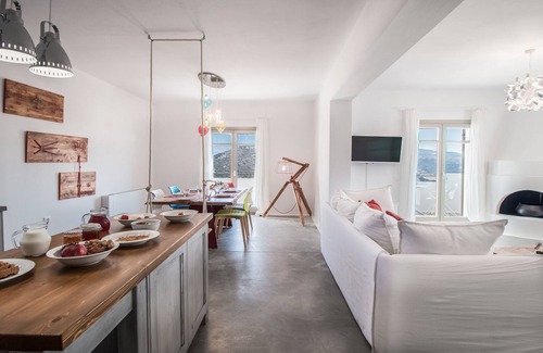Naxos Town Villa | ELEGANT VILLAS WITH PANORAMIC VIEW