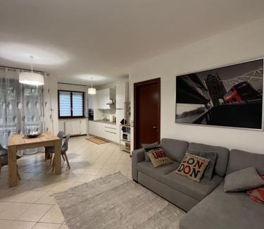 Vanzago Apartment | Elegante Casa -Rho Fiera