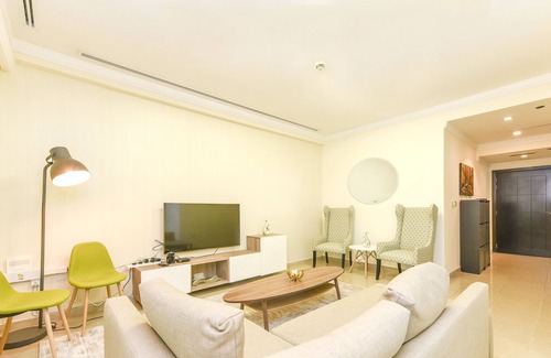 Al Sufouh 2 Apartment | Elegantly colored 2 BR stunning Sea Views