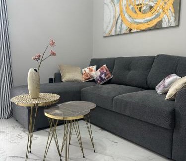 Loutraki Apartment | Eleni’s Mountainview Central Studio by the Sea