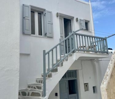 Mykonos Apartment | Elenita’s Mykonos town flat