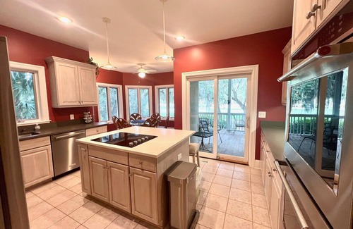 Seabrook Island House | Elevator, fairway golf views, club access, and mile to beach.