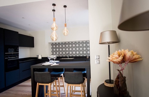 Sarlat-la-Caneda Historic Center Apartment | Elisabeth's suite in the heart of the medieval center of Sarlat
