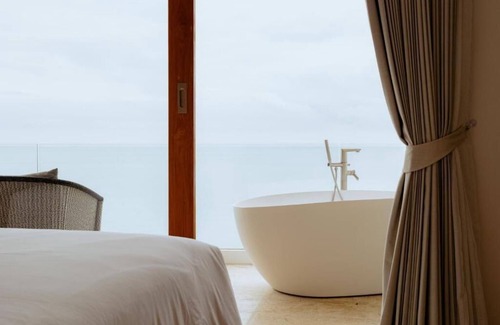 Khanom Hotel | Elite Atoll Beachfront Hotel