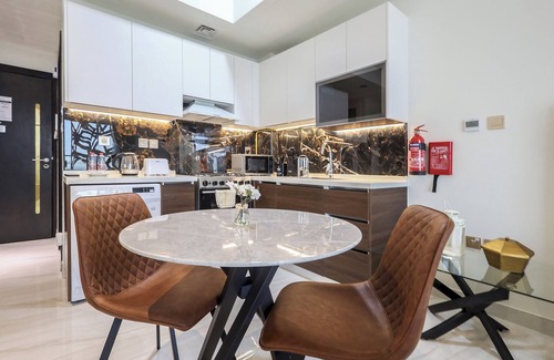 Al Barsha Apartment | Elite LUX Holiday Homes - Jewelz Residences Studio in Arjan, Dubai