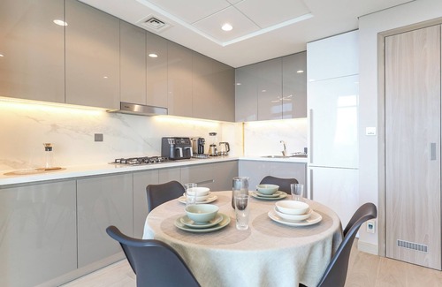 Jadaf Apartment | Elite LUX Holiday Homes - Skyline Oasis – One Bedroom Premium Apartment in Al Jaddaf